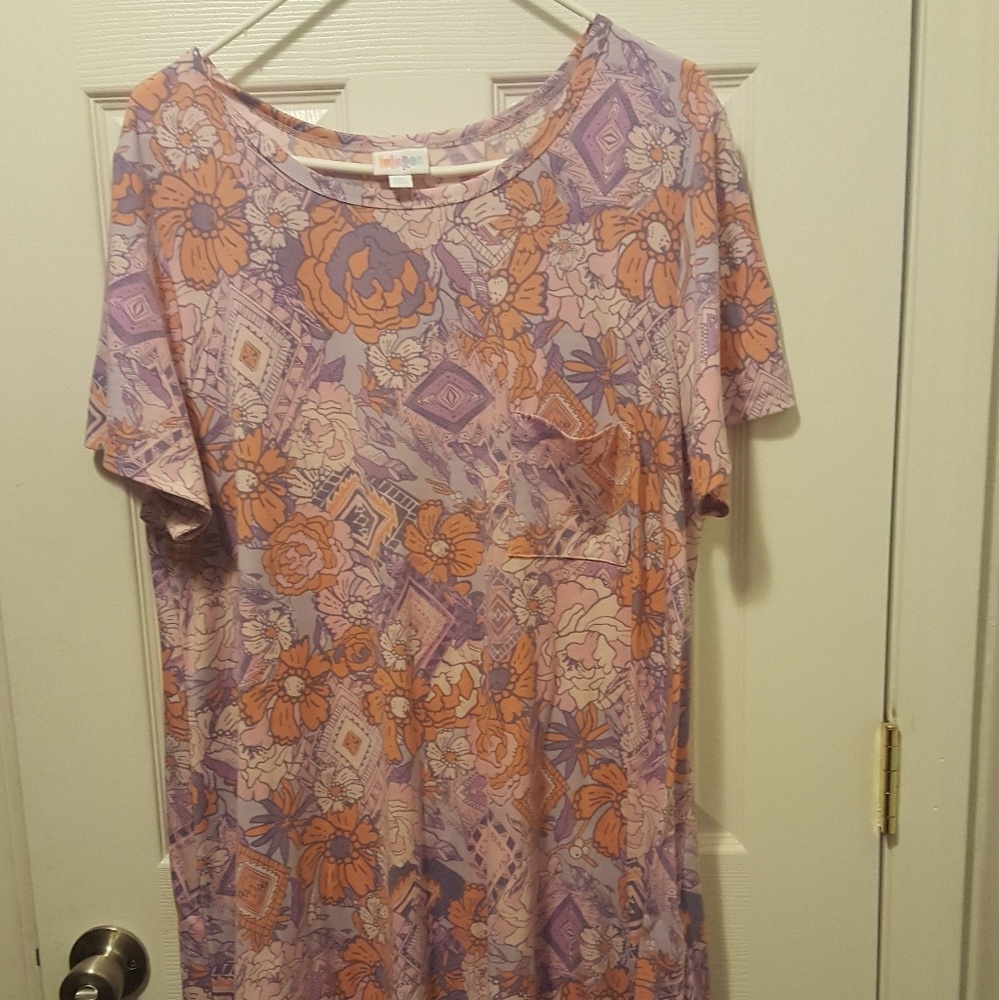 Lularoe "Carly" dress